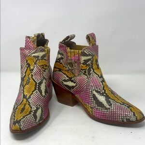 Wandering Coyote Pink Yellow Brown Cream Snake Print Ankle Boots Size 9.5